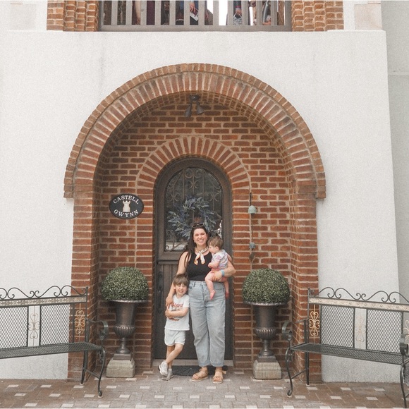 Meet your Posher, Sam - Picture 2 of 7